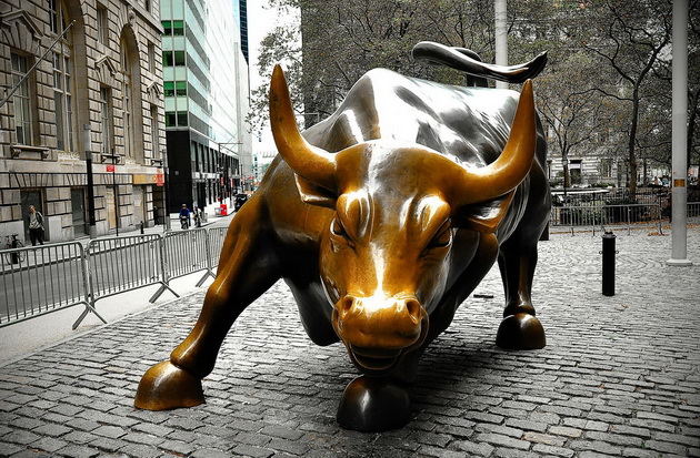 wall street bull Бик з Уолл-стріт