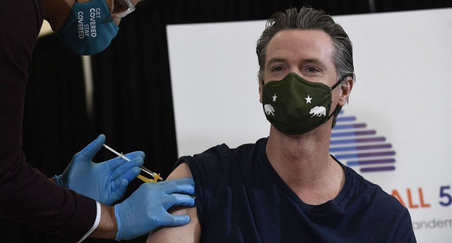  Обов'язкова вакцинація в США. Каліфорнія вводить нові обмеження 