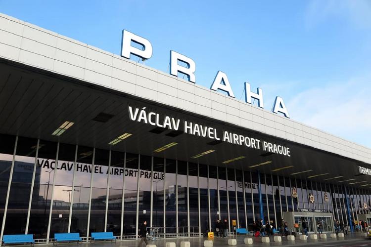  в аеропорту Праги посилили контроль за пасажирами, що прилітають 