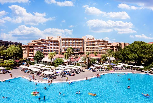 Найбільші готелі Антальї стали ексклюзивами у Сoral Travel