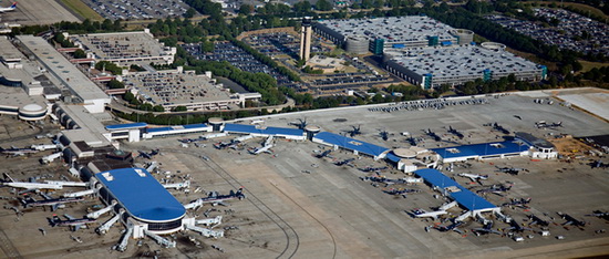 Міжнародний аеропорт Шарлотт/Дуглас. Charlotte Douglas International Airport